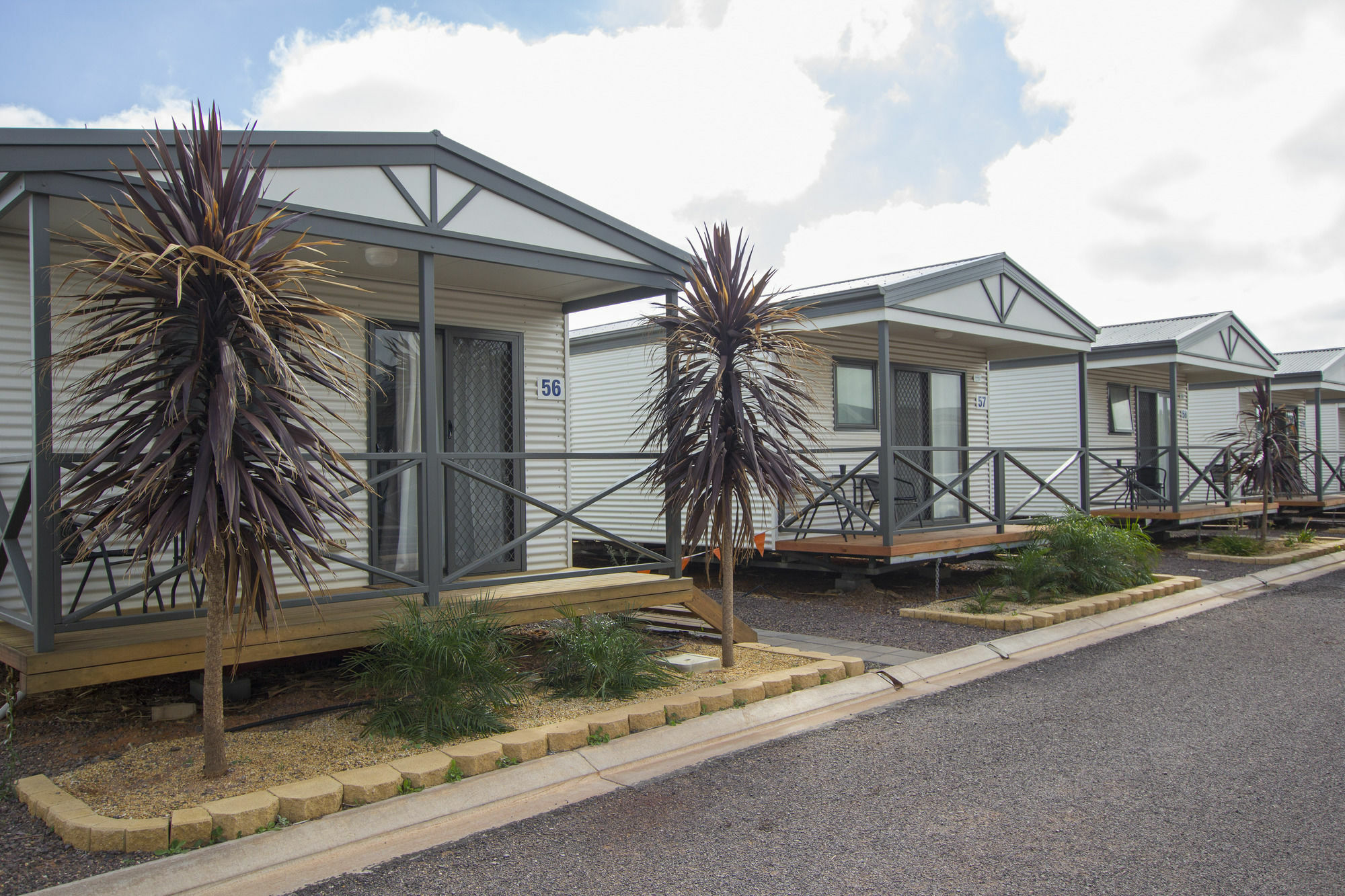 וויאלה The Sundowner Cabin & Tourist Park מראה חיצוני תמונה